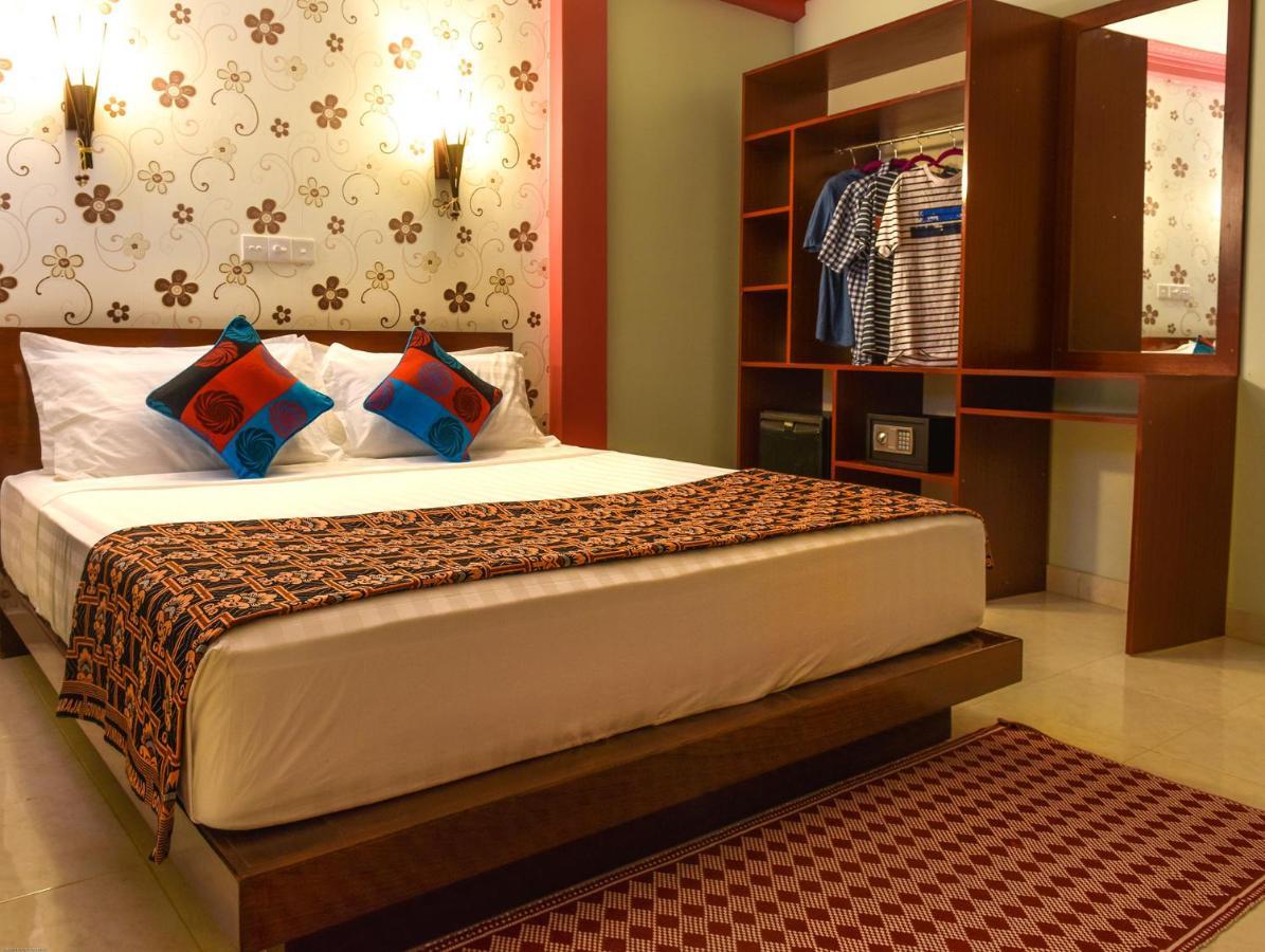 Surfretreat Hotel Bodufolhudhoo Eksteriør billede